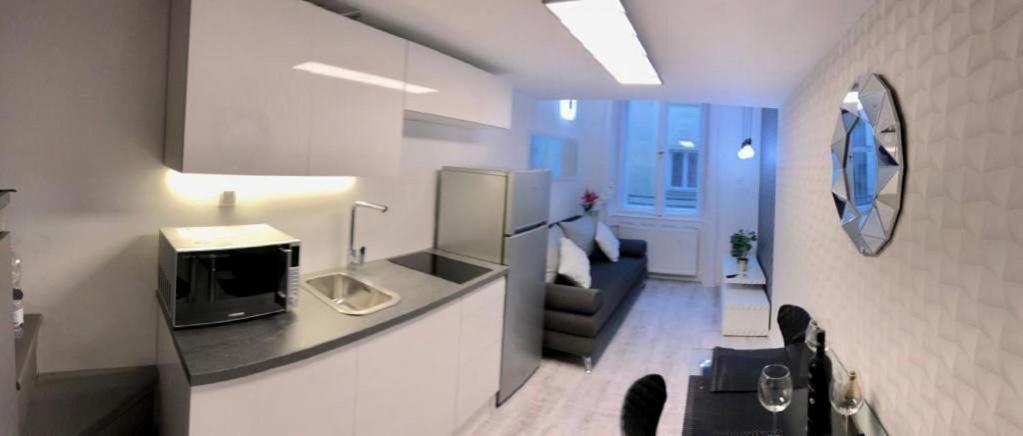 Corvin Ruinpub Designed Apartment Budapest Bagian luar foto